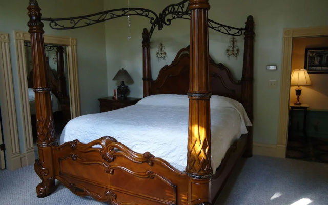 Edenfield House