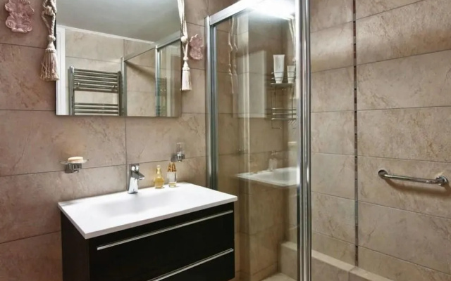 Acropolis Luxury Residences