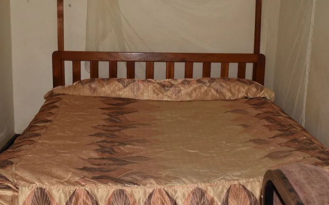 Ibis Hotel 2000 Karatina