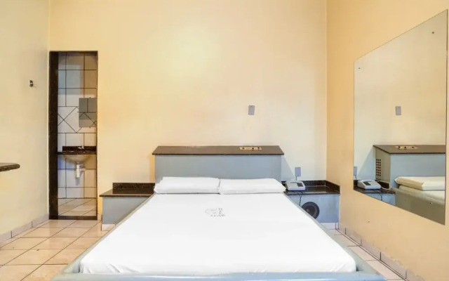 OYO Hotel Dom Jose