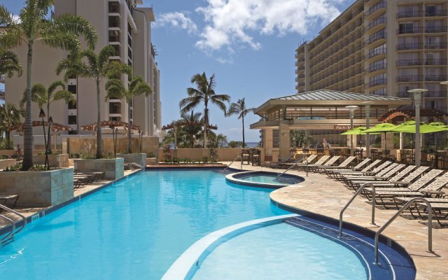 Embassy Suites by Hilton Waikiki Beach Walk 2