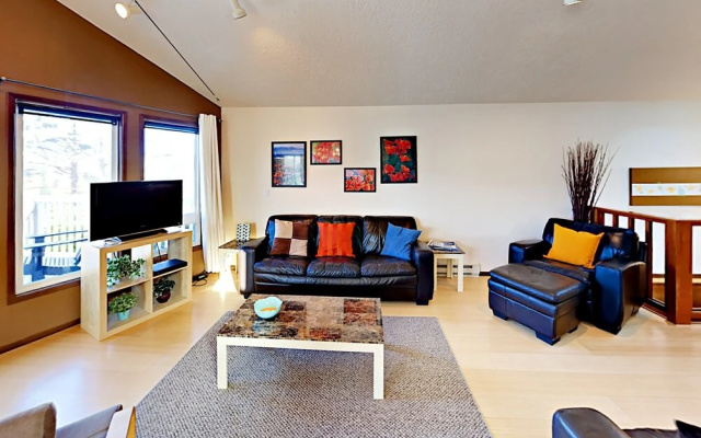 6125 Short Ave House by RedAwning
