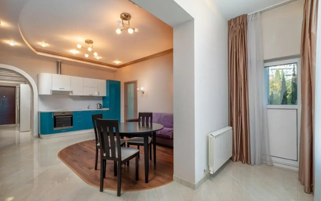 Real Apartments (Риал Апартментс) семейные апартаменты на улице Гагринская 10