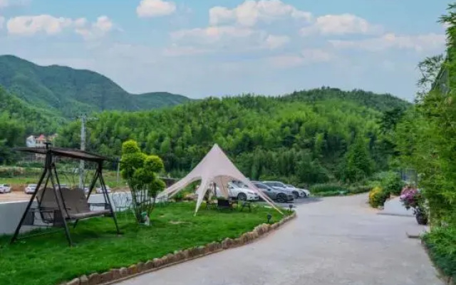 Anji Yunshang Grassland lu yuan Homestay
