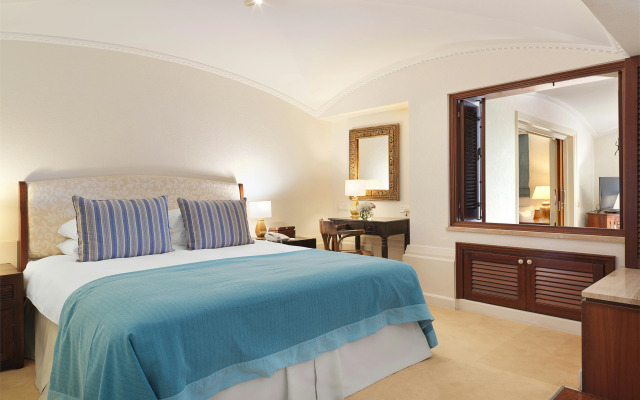Columbia Beach Resort
