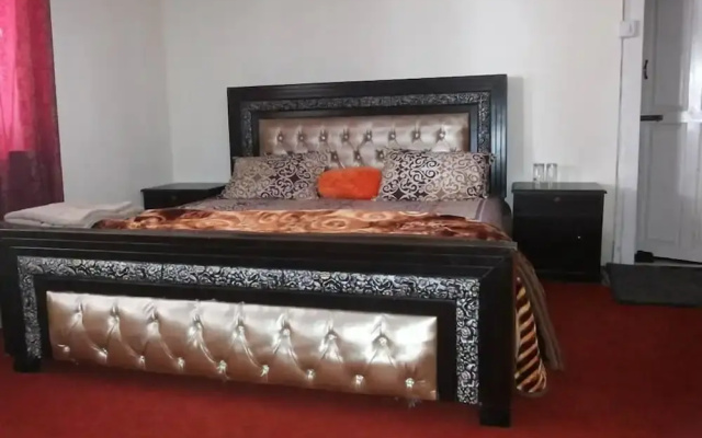 Hotel Kashmir Lodge Muzaffarabad