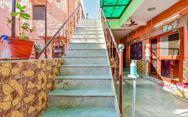 Hotel O Dev Villas Guest House