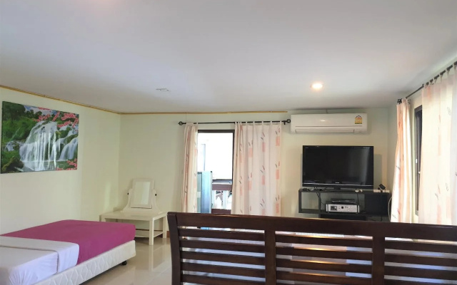 Samchai Resort