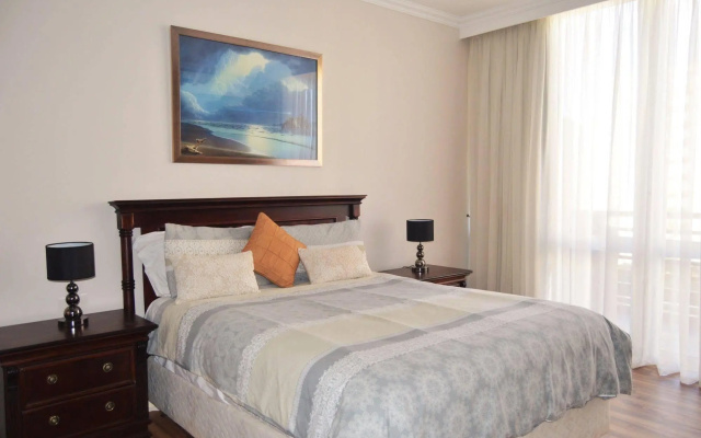 Lighthouse Mall Apartment