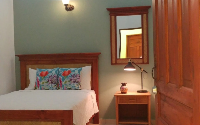 Hotel Class Colonial