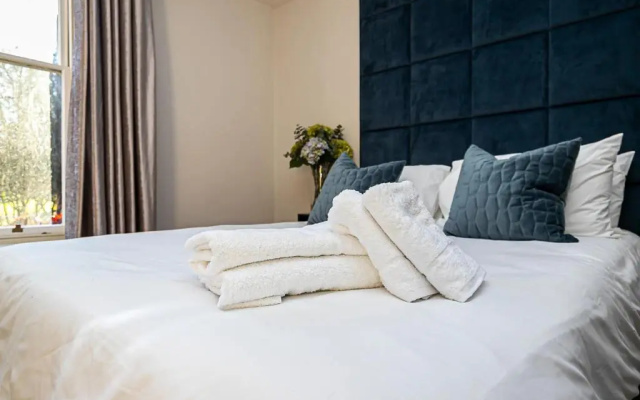 Pages Hotel Guesthouse