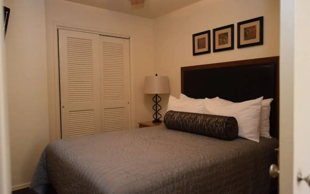 GetAways at the Lodge at Kingsbury Crossing