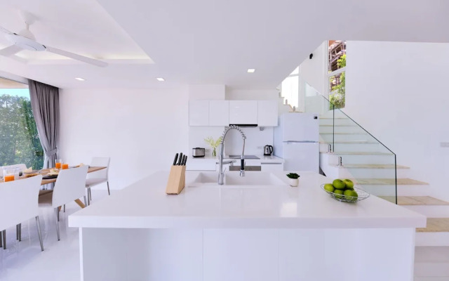 Modern styled 3 BR pool Orchid Villa