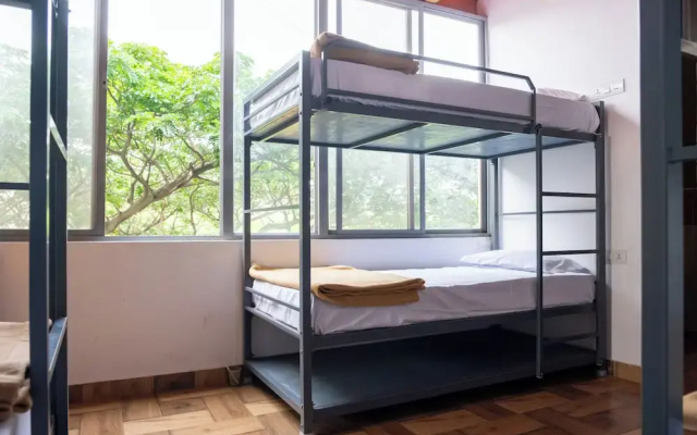Stopover Backpackers Stay