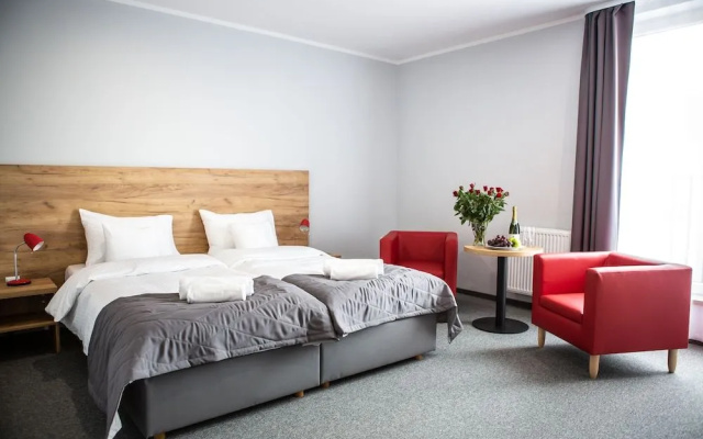 Hotel Seven