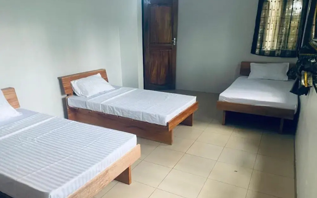 Mtoni  Home  Stay