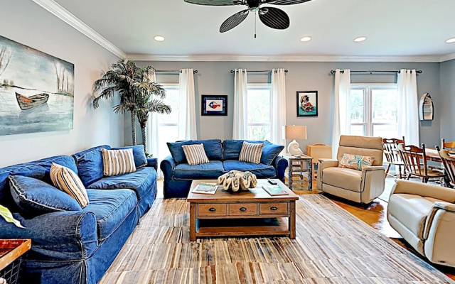 447 Rockport - 3 Br Home
