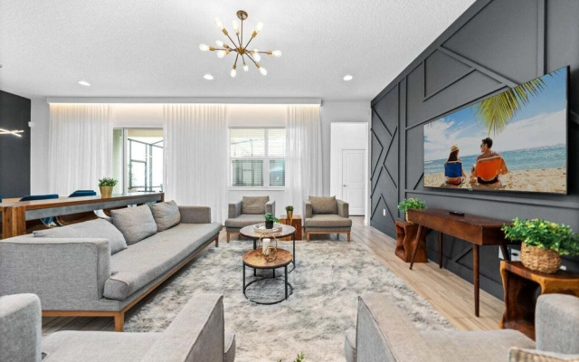Big Family Home! Game Room Sleeps 26!