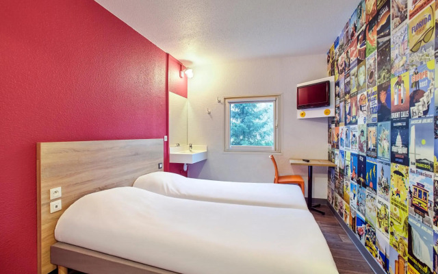 hotelF1 Paris Gennevilliers