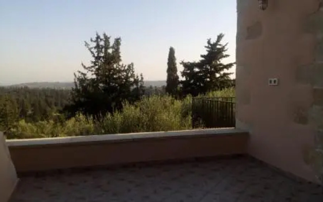 Tzitzifes Stone Mansion