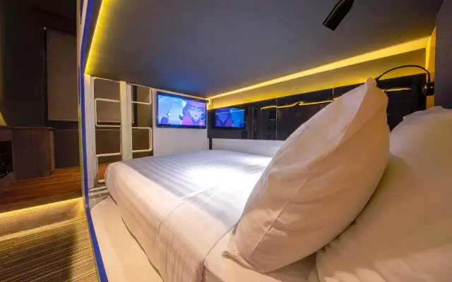 CUBE Family Boutique Capsule Hotel