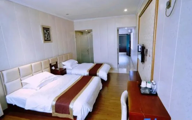 Yuyao Liangnong Hotel