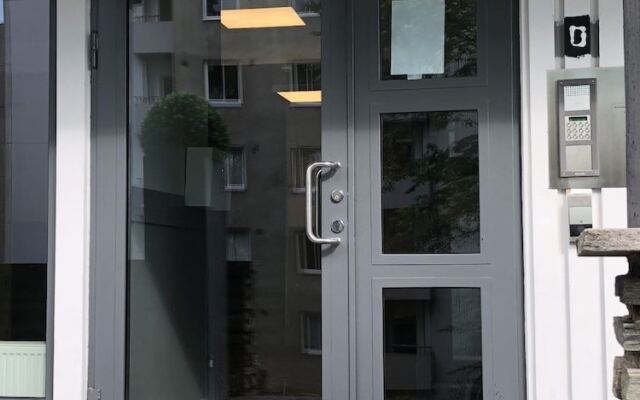 Отель Oslo Budget Apartments - Ullevaal Норвегия, Осло - отзывы, цены и фото номеров - забронировать отель Oslo Budget Apartments - Ullevaal онлайн вид на фасад