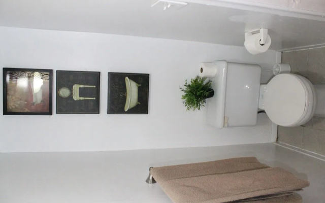 Adib Apartments - 1689 Baseline Rd, Unit A2