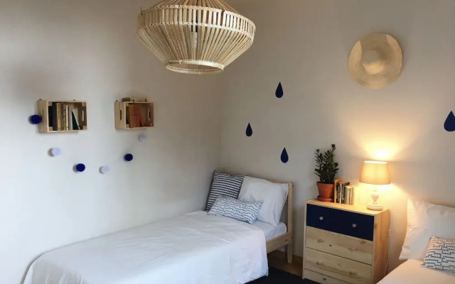 Lucka Rooms - Hey Jude B24.7