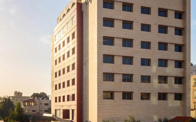 Corp Amman Hotel