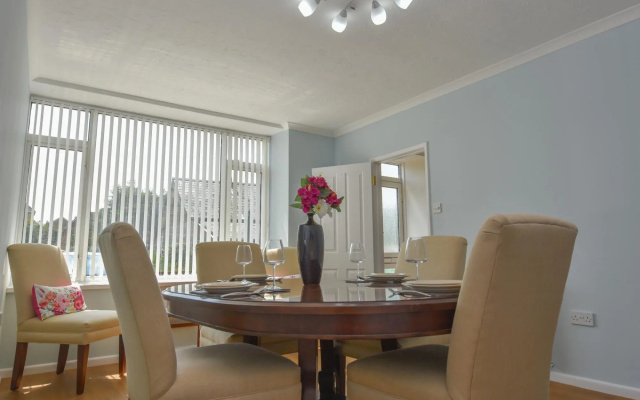 Siesta a Spacious Family Home From Home