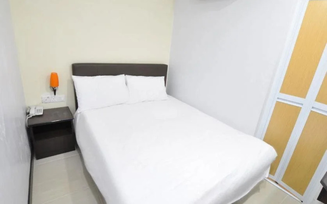 OYO 499 舒适森涂尔酒店(OYO 499 Comfort Hotel Sentul)