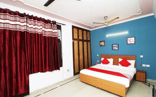 Silver Homes by OYO Rooms