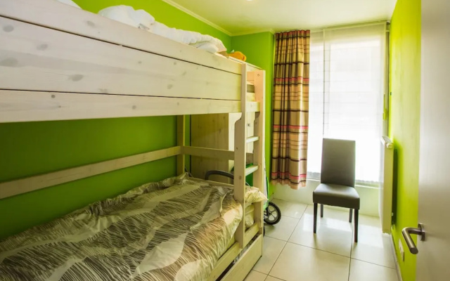 Apartment Within Walking Distance of the Beach