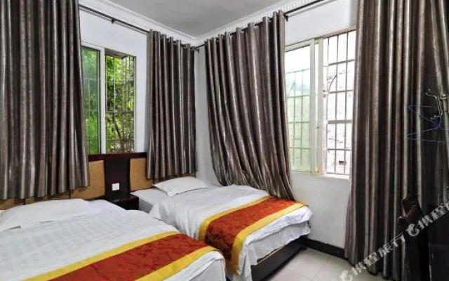 Zhenyuan Qianzhen Hotel