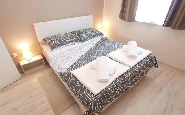 Apartment 1449