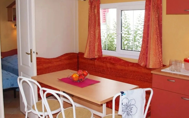 Spacious Beachside Family Stay