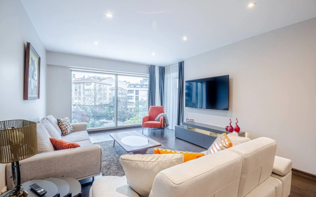 Modern 1bdr Residence With Pool, Gym & Parking