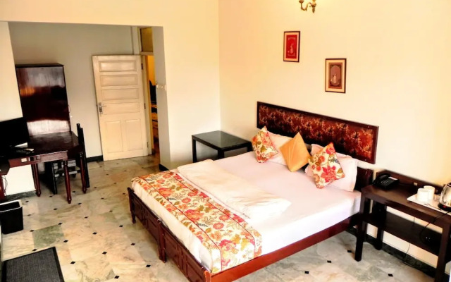 Hotel Kishan Kunj