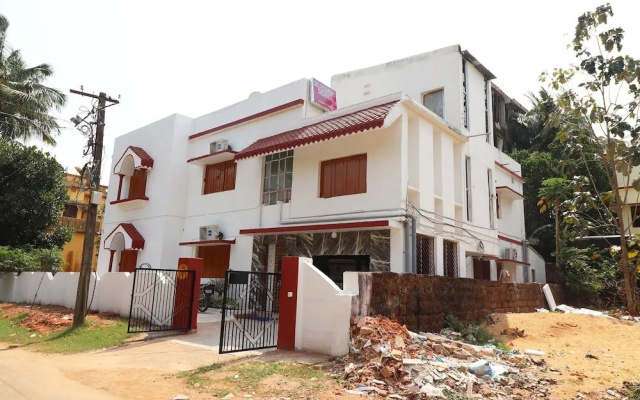 Oyo 30710 Maa Banadurga Homestay
