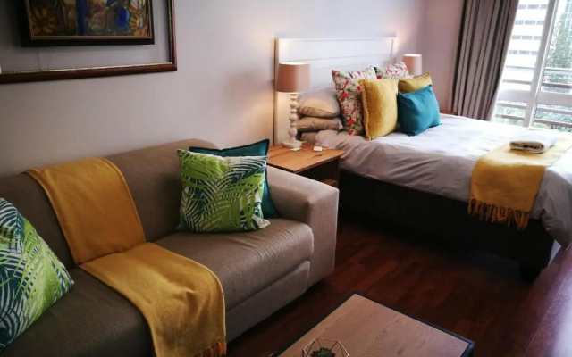 45 Lighthouse Mall Apartment