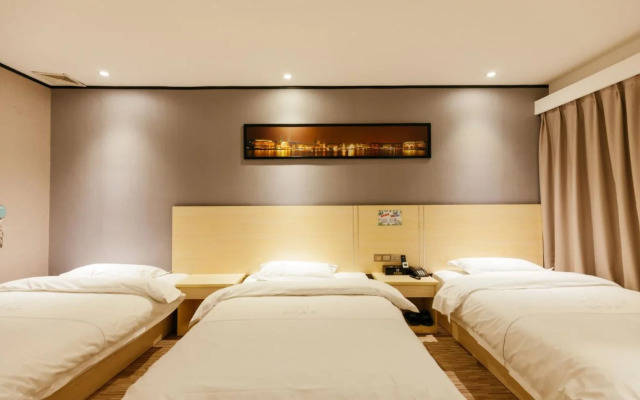 24 Tomorrow Hotel