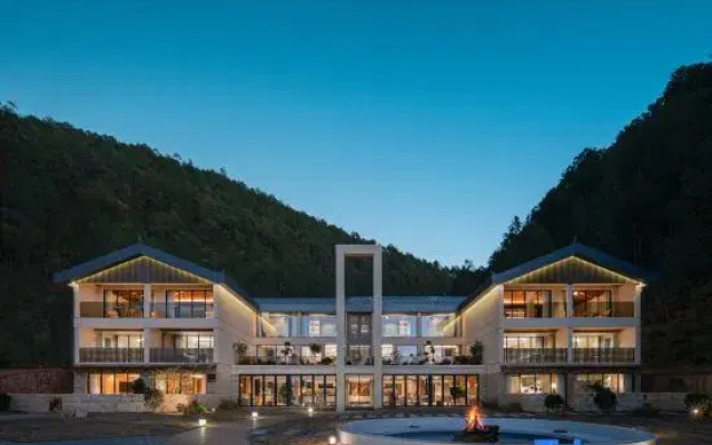Lugu Lake Manchen Holiday Homestay