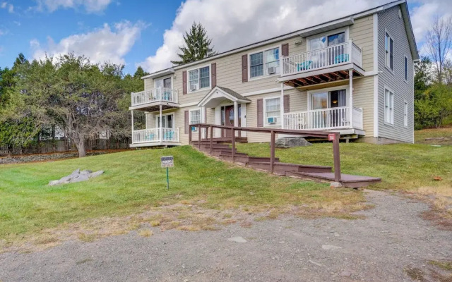 Peaceful Catskills Condo w/ Deck + Mountain View!