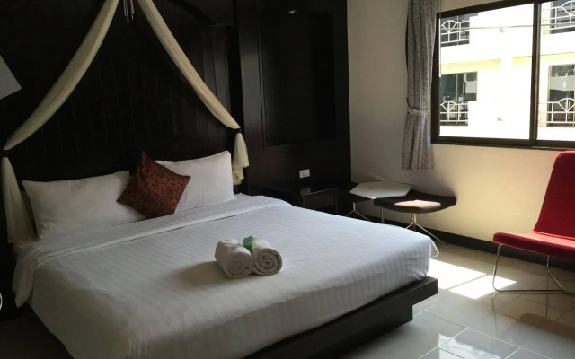 The Bird Cage Patong Guesthouse