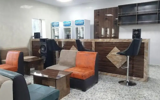 Kuciano Hotels LTD