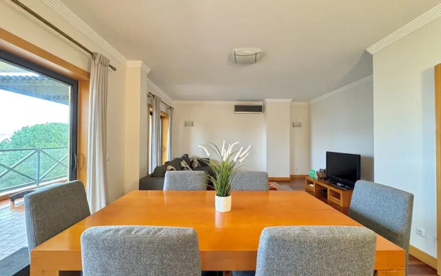 Albufeira Modern 1 With Pool by Homing