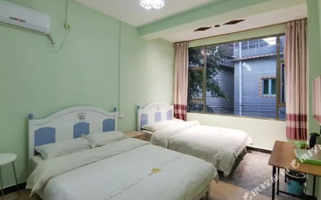 Haicheng Inn