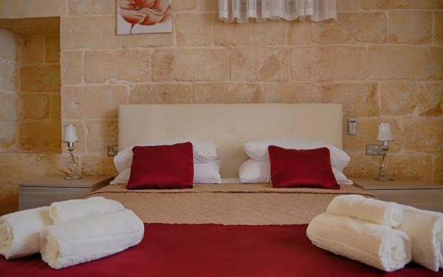 Simar Farmhouse