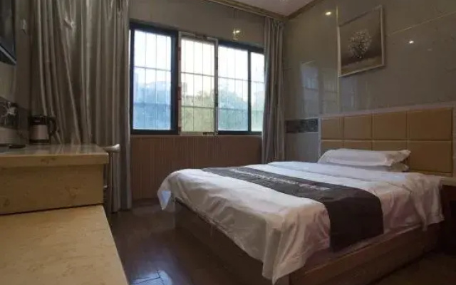 Zhuzhou Xizi Hotel (Hongqi Square)